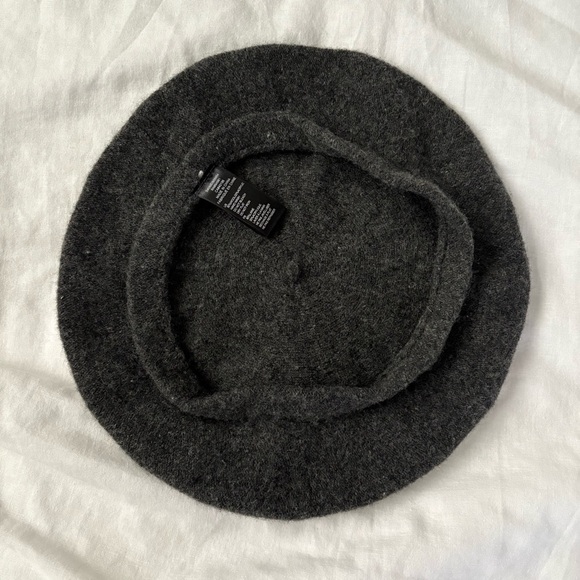 Forever 21 80% Wool Beret Gray y2k vintage 90s French - Picture 3 of 4